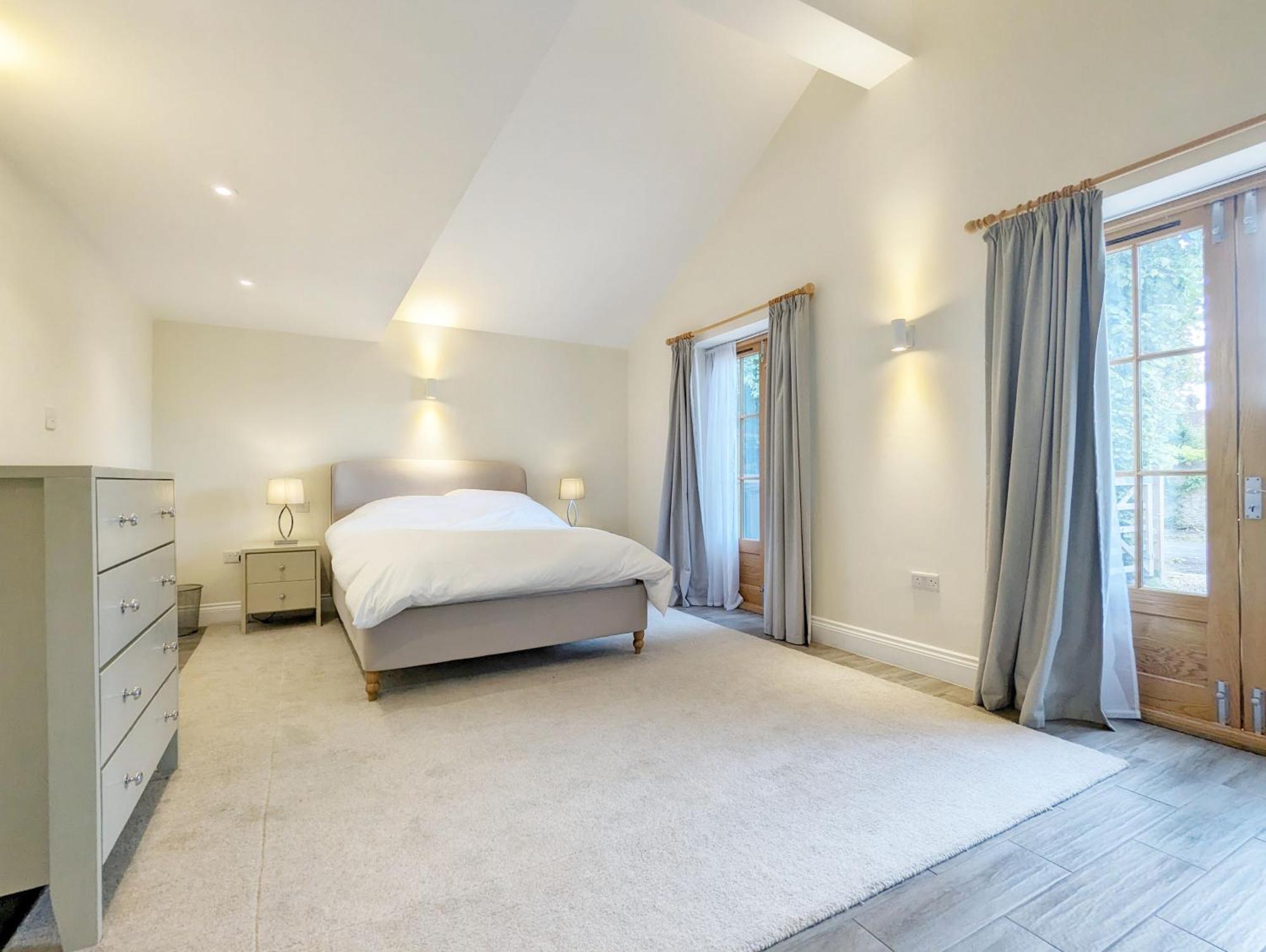 Millside, Bosham Villa Bagian luar foto